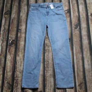 🎀5/$30 NWT The Children’s Place Blue Jeans Size 16 Husky